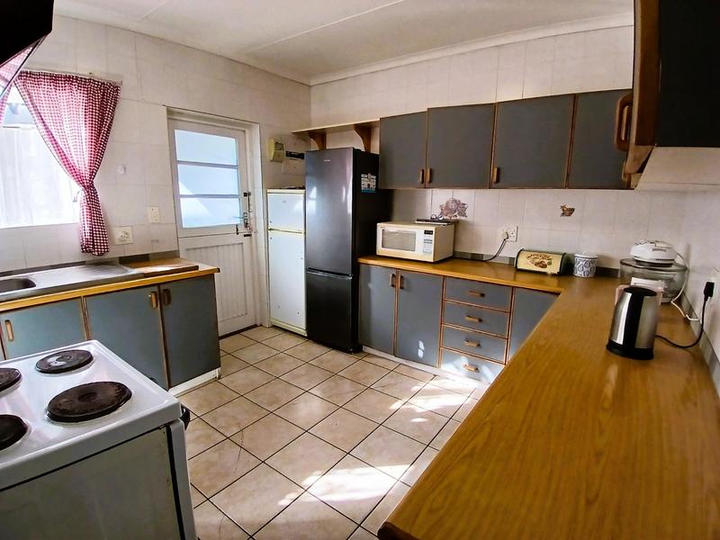 6 Bedroom Property for Sale in Stilbaai Wes Western Cape